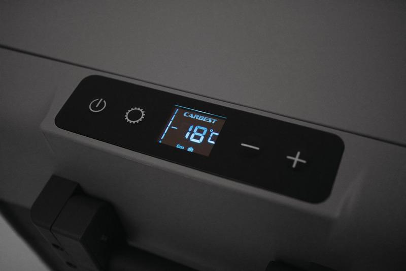 Frigo portatile Carbest 12v 230v dettaglio display